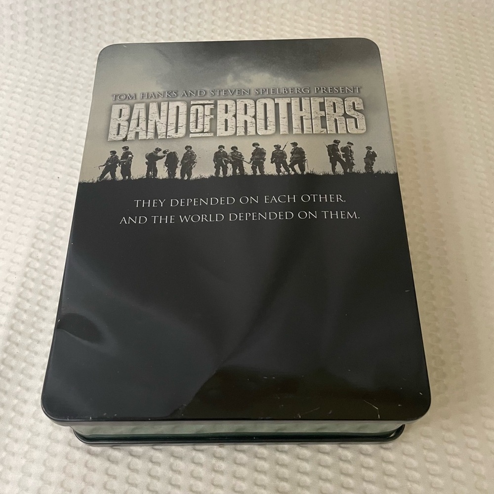 Band of Brothers DVD set 6 Disc 2002 Complete Series Metal Case HBO